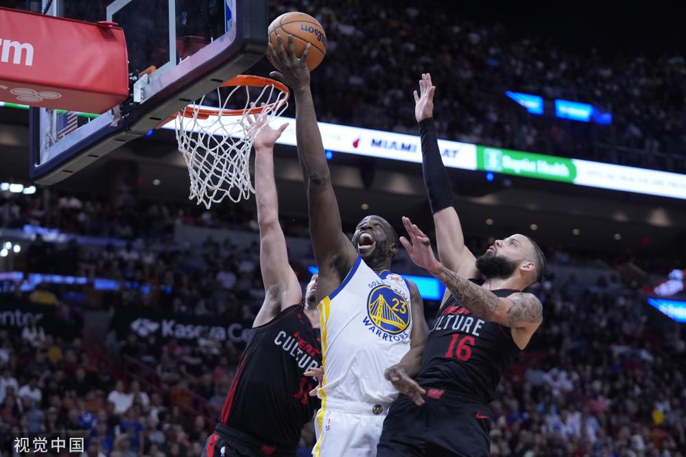 上成为焦点 上成为焦点