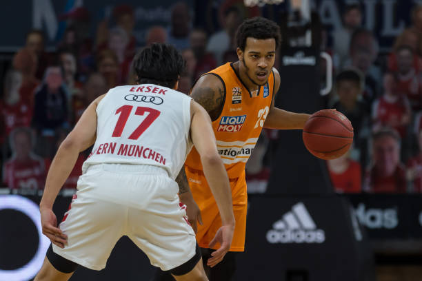 草换帅的覆 草换帅的覆